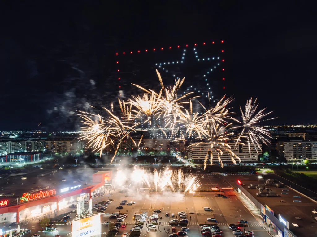 Militari Shopping City — FLYSTACK drone show