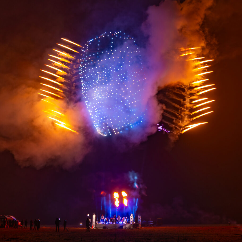 ART IS ALIVE — FLYSTACK drone show