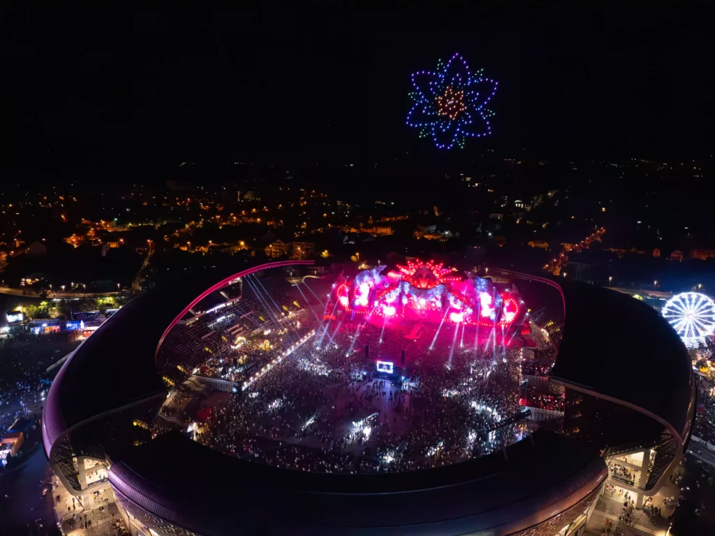 Festivalul Untold — FLYSTACK drone show