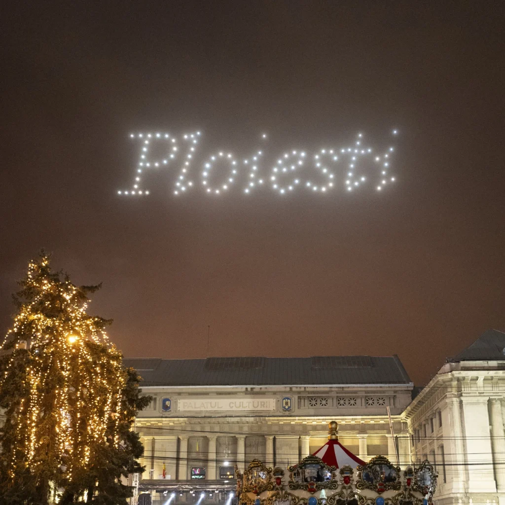 Ploiești – Santa Claus’ Republic — FLYSTACK drone show