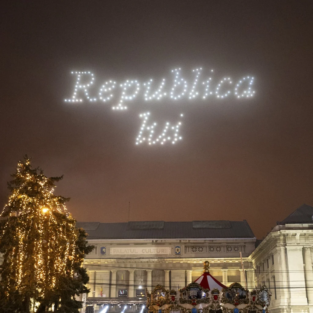 Ploiești – Santa Claus’ Republic — FLYSTACK drone show