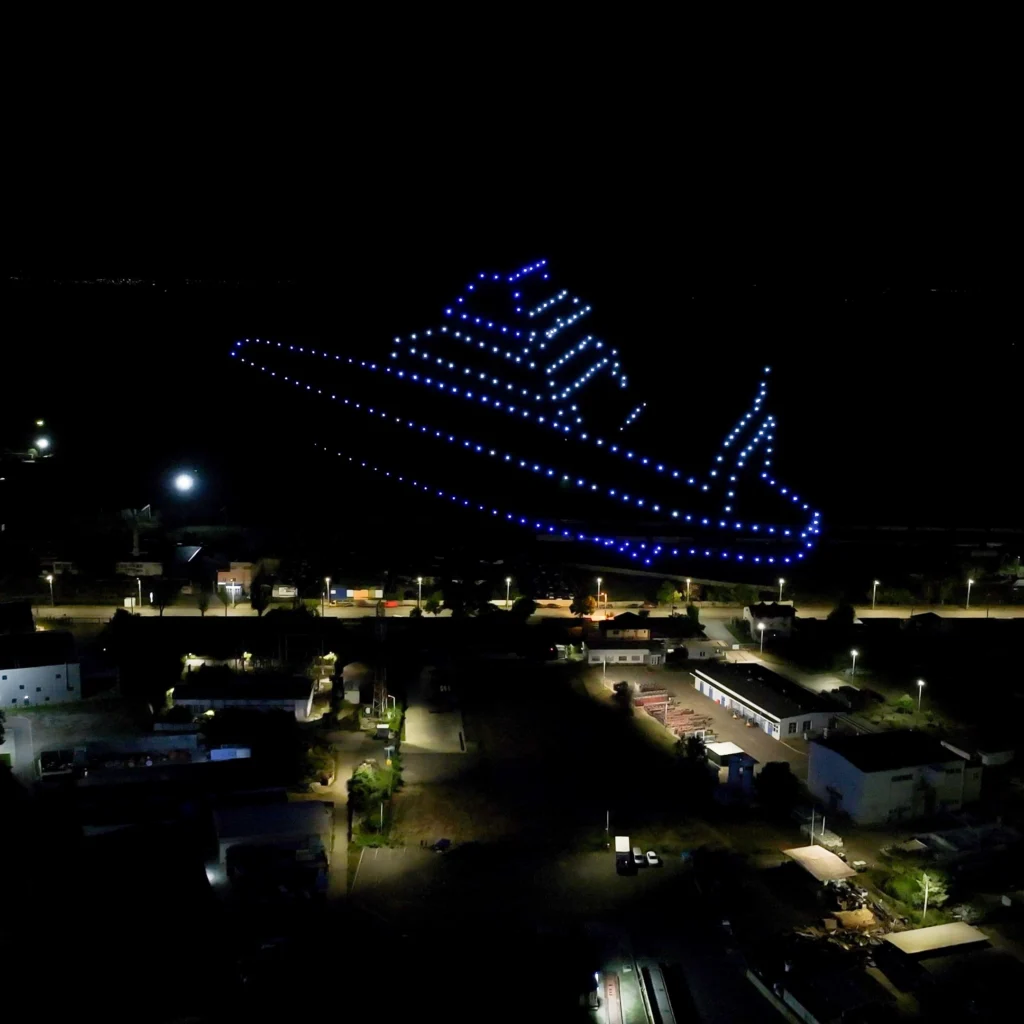 Damen Corporate — FLYSTACK drone show